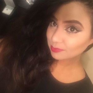 Meet your Posher, Nadia
